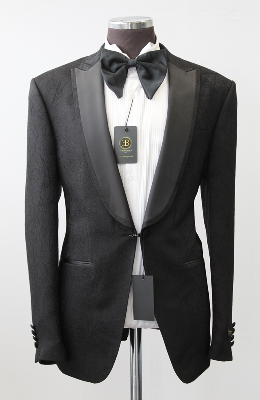 Slim Fit Ceremonial Tuxedo With Black Lapel – EUROBOUTIQUE RX